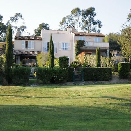 Charmantes Haus Im Golf Club Saint Tropez Luaran gambar